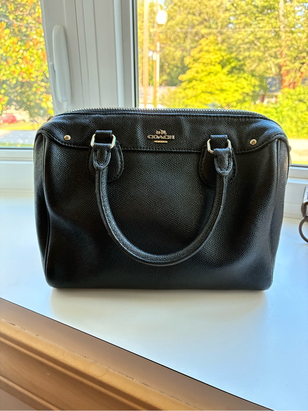 Authentic Coach Mini Bennett Satchel Bag - Black Crossgrain Leather (F57521)